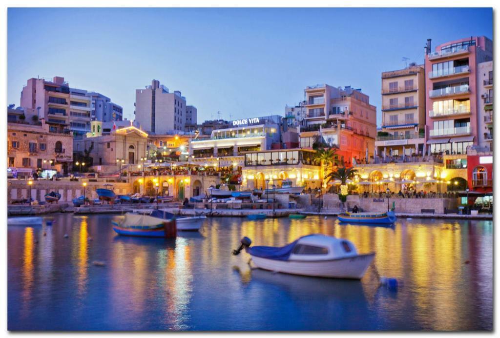 Modern Apartment Just Off The Promenade Sliema Exteriér fotografie