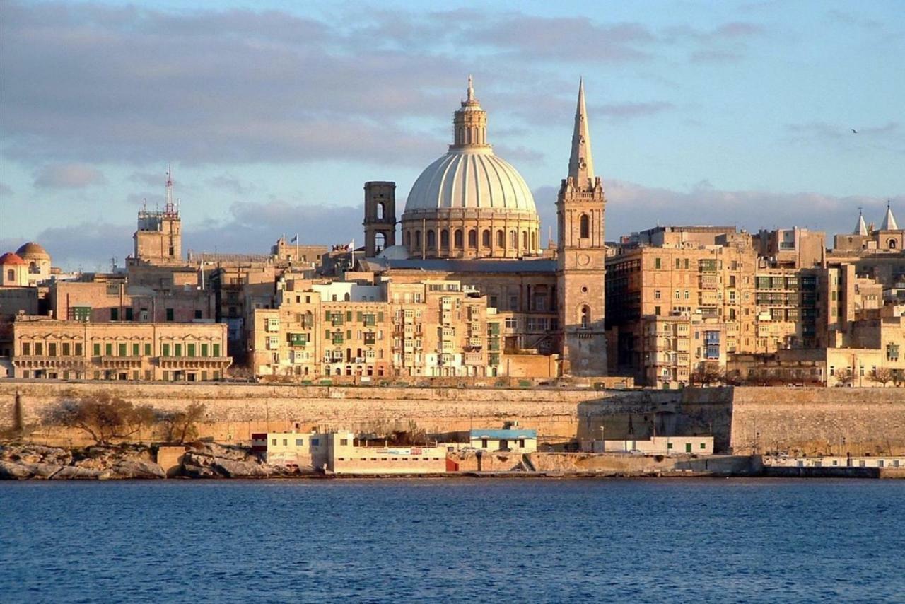 Modern Apartment Just Off The Promenade Sliema Exteriér fotografie