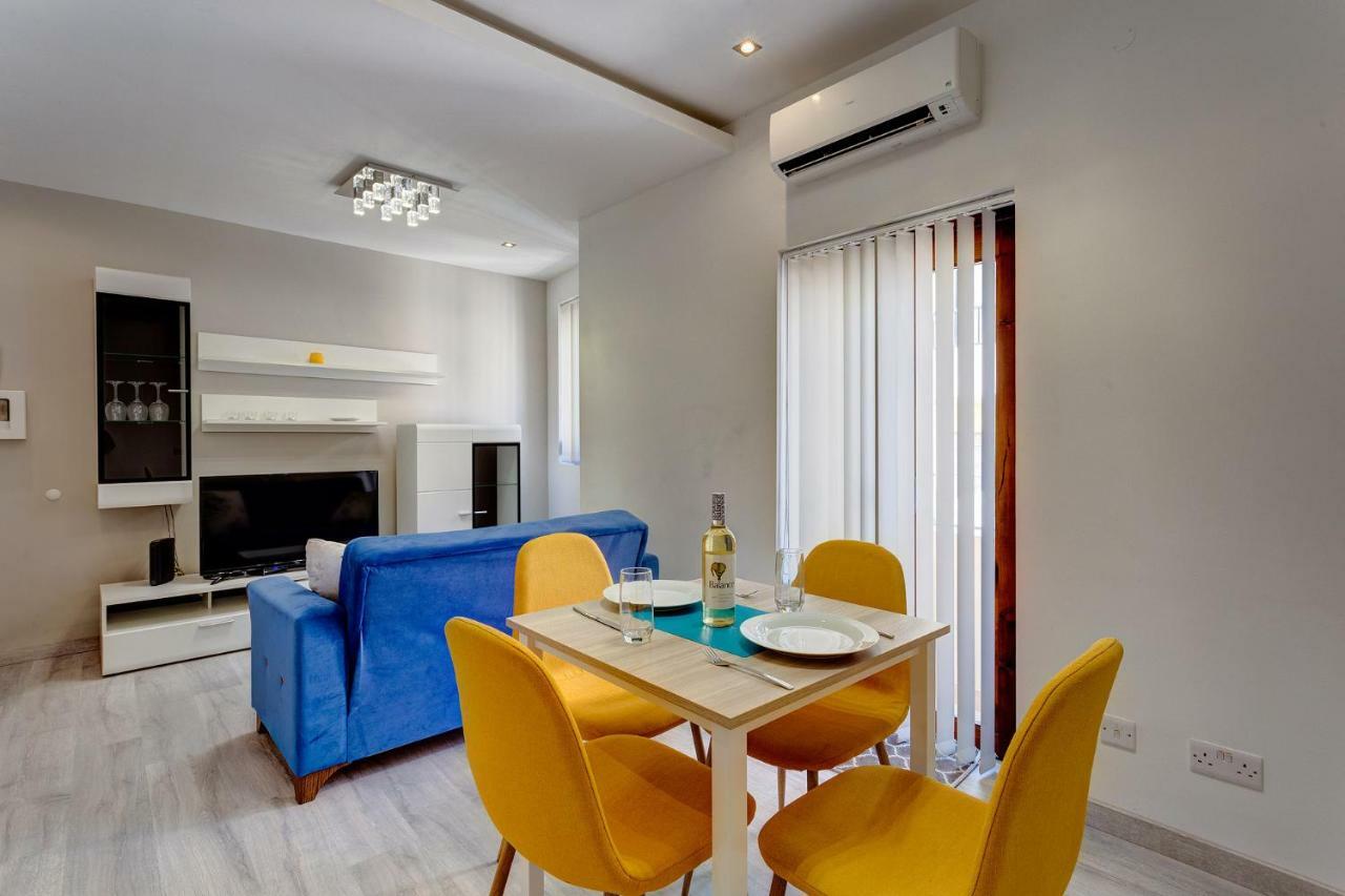 Modern Apartment Just Off The Promenade Sliema Exteriér fotografie